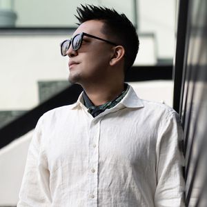 丝袜老师任我玩弄
